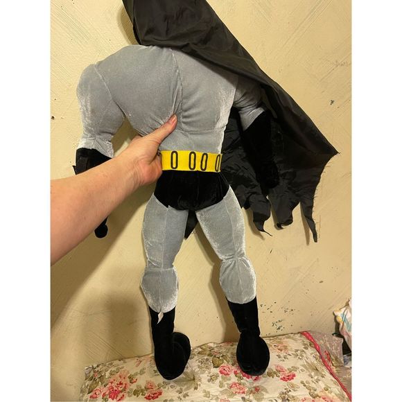 Nanco DC Comics 32” BATMAN Super Hero Plush Stuffed Doll Toy w/ Cape - Picture 6 of 11